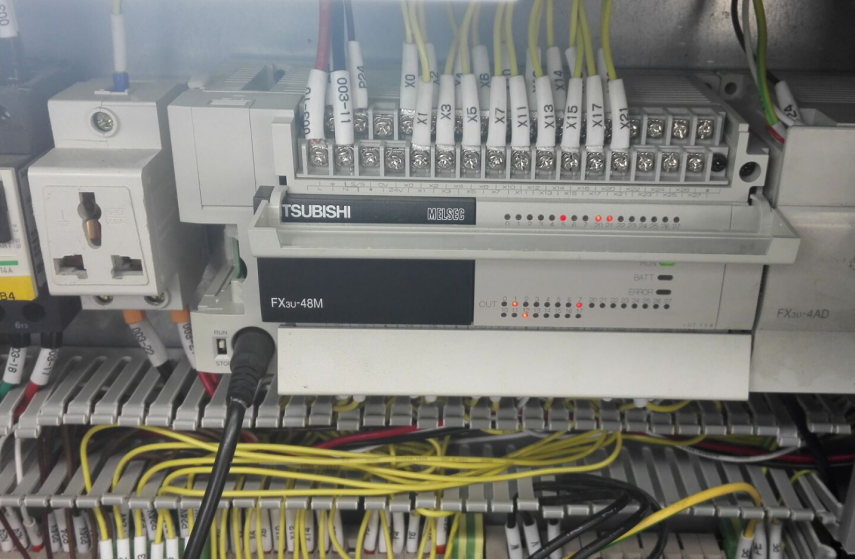 光栅尺接PLC